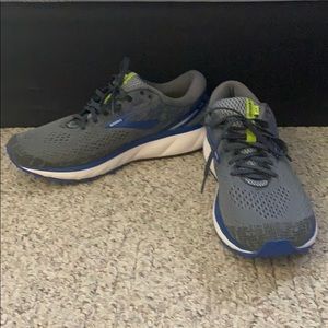 Brooks Ghost 11 running shoes